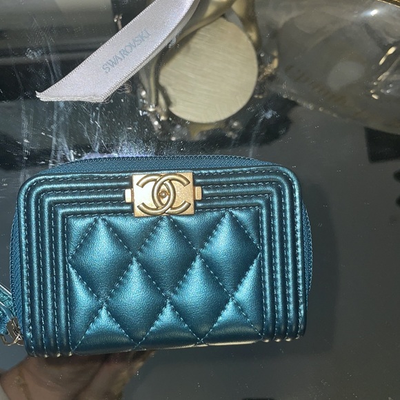 Chanel Boy Zip Around Wallet - Picture 3 of 7